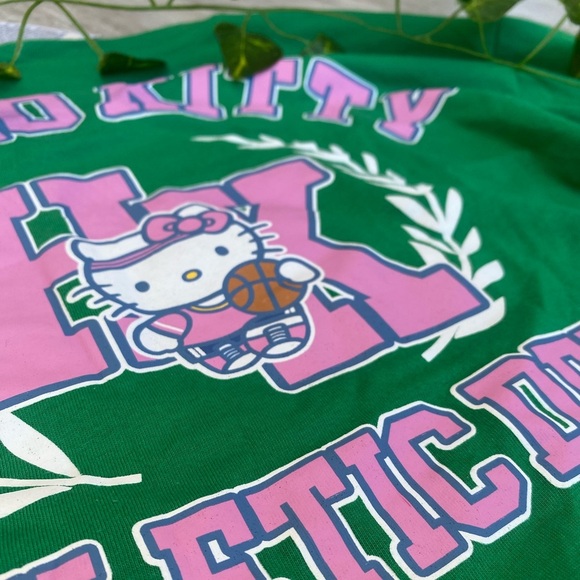 Sanrio Hello Kitty Long Sleeve Shirt MEDIUM Green crop top NWT crew neck 90s NEW - Picture 5 of 10